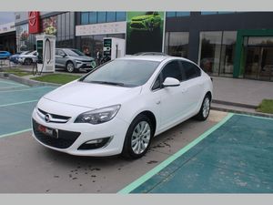 Opel Astra Sedan Sedan 1.4 Turbo Edition Plus