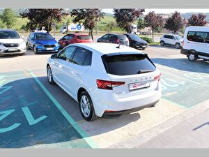 2024 Benzin Otomatik Skoda Fabia Beyaz Asal