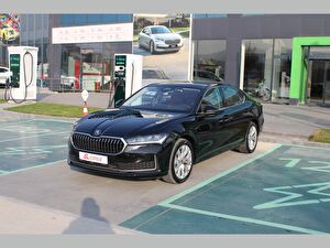 Skoda Superb Sedan Sedan 1.5 TSI MHEV Prestige DSG