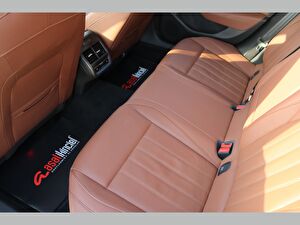 2025 MHEV Otomatik Skoda Superb Siyah Asal