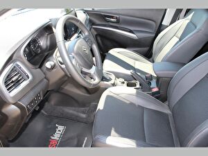 2024 MHEV Otomatik Suzuki S-Cross Kırmızı Asal