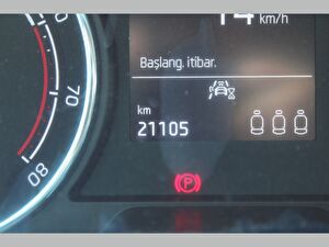 2023 Benzin Manuel Skoda Fabia Mavi Asal