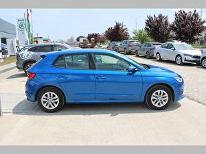 2023 Benzin Manuel Skoda Fabia Mavi Asal