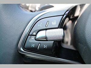 2025 Benzin Otomatik Skoda Superb Mavi Asal