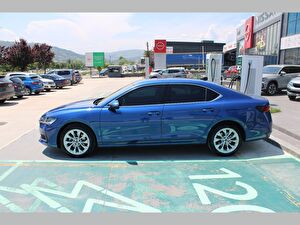 2025 Benzin Otomatik Skoda Superb Mavi Asal