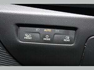 2025 Benzin Otomatik Skoda Superb Mavi Asal