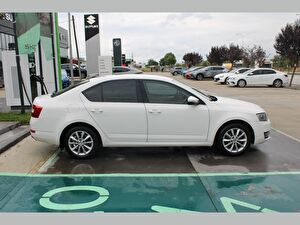 2016 Benzin Otomatik Skoda Octavia Beyaz Asal