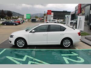 2016 Benzin Otomatik Skoda Octavia Beyaz Asal