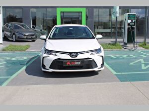 2019 Benzin Otomatik Toyota Corolla Beyaz Asal