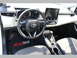 2021 Benzin Otomatik Toyota Corolla Beyaz Asal