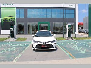 2021 Benzin Otomatik Toyota Corolla Beyaz Asal