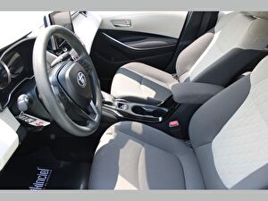 2021 Benzin Otomatik Toyota Corolla Beyaz Asal