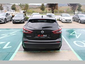 2020 Dizel Otomatik Nissan Qashqai Siyah Asal