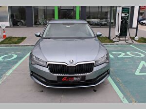 2019 Benzin Manuel Skoda Superb Gri Asal