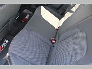 2025 Benzin Otomatik Skoda Fabia Beyaz Asal