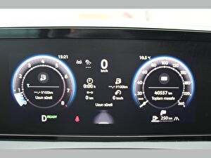 2025 MHEV Otomatik Volkswagen Tiguan Yeşil Asal