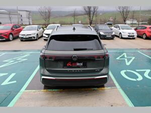 2025 MHEV Otomatik Volkswagen Tiguan Yeşil Asal