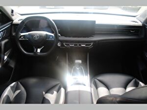 2024 Benzin Otomatik MG EHS Beyaz Asal