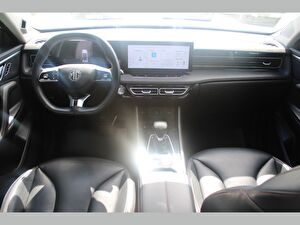 2024 Benzin Otomatik MG EHS Beyaz Asal