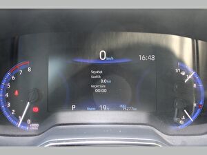 2021 Benzin Otomatik Toyota Corolla Kırmızı Asal