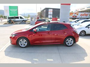 2021 Benzin Otomatik Toyota Corolla Kırmızı Asal