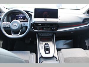 2024 Hybrid Otomatik Nissan Qashqai Kırmızı Asal