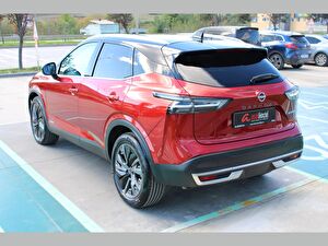 2024 Hybrid Otomatik Nissan Qashqai Kırmızı Asal