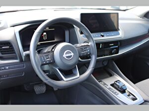 2024 Hybrid Otomatik Nissan Qashqai Kırmızı Asal