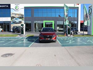 2024 Hybrid Otomatik Nissan Qashqai Kırmızı Asal