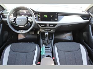 2025 Benzin Otomatik Skoda Kamiq Gri Asal