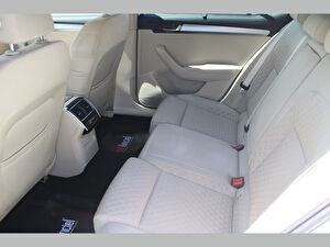 2017 Benzin Otomatik Skoda Superb Beyaz Asal
