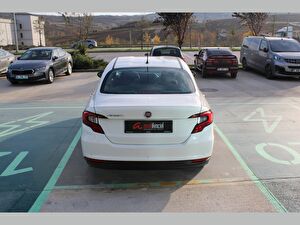 2024 Dizel Manuel Fiat Egea Beyaz Asal