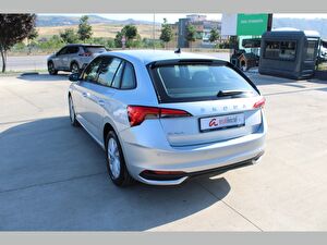 2024 Benzin Otomatik Skoda Scala Gri Asal