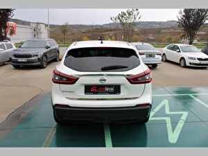 2020 Dizel Otomatik Nissan Qashqai Beyaz Asal