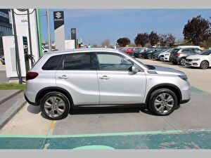 2023 Hybrid Otomatik Suzuki Vitara Gri Asal