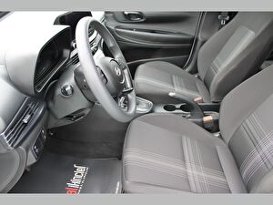 2024 Benzin Otomatik Hyundai i20 Beyaz Asal