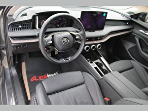 2024 MHEV Otomatik Skoda Superb Gri Asal