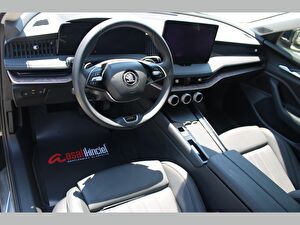 2024 MHEV Otomatik Skoda Superb Siyah Asal