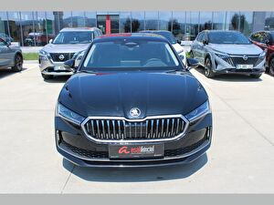 2024 MHEV Otomatik Skoda Superb Siyah Asal