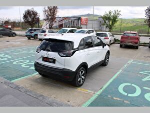 2022 Benzin Otomatik Opel Crossland Beyaz Asal