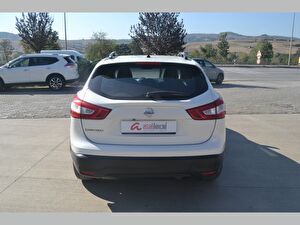 2017 Dizel Otomatik Nissan Qashqai Beyaz Asal