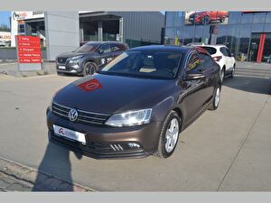 Volkswagen Jetta Sedan Sedan 1.2 TSI Trendline DSG