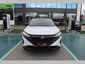 2026 Hybrid Otomatik Nissan Qashqai Beyaz Asal