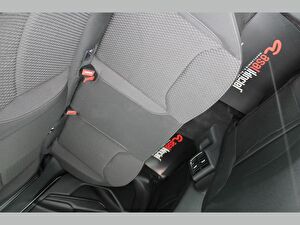 2025 Benzin Otomatik Skoda Fabia Beyaz Asal