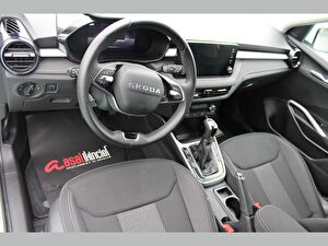 2025 Benzin Otomatik Skoda Fabia Beyaz Asal
