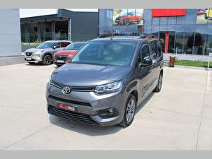 Toyota Proace City Kombi Kombi 1.5 D Passion X-Pack Otomatik