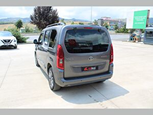 2023 Dizel Otomatik Toyota Proace City Gri Asal