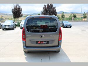 2023 Dizel Otomatik Toyota Proace City Gri Asal