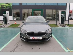 2025 Hybrid Otomatik Skoda Octavia Gri Asal