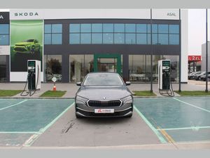 2025 Hybrid Otomatik Skoda Octavia Gri Asal